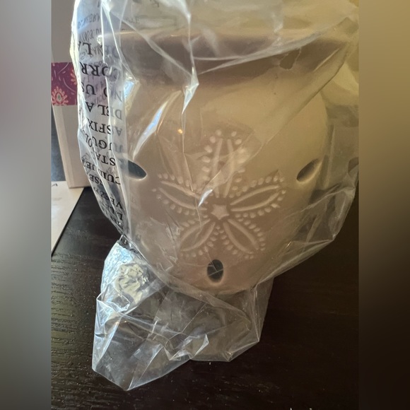 NEW Scentsy PRETTY BIRD WARMER & NEW SAND DOLLAR Nightlight Scentsy Warmer - Picture 11 of 16